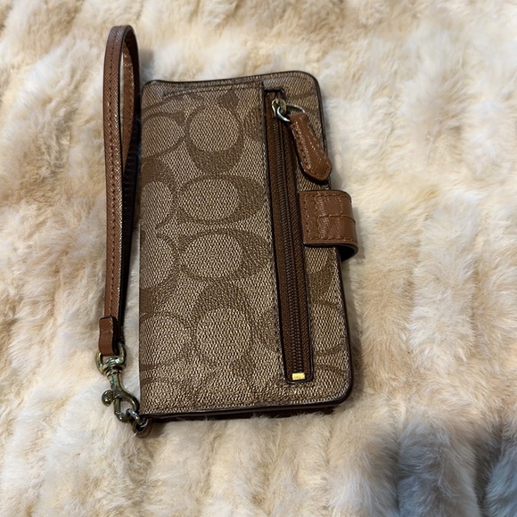 Coach leather wallet - Picture 3 of 3